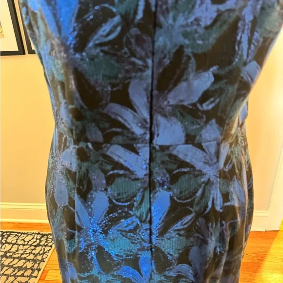 Elegant Blue Floral Off-Shoulder Dress - Picture 15 of 16